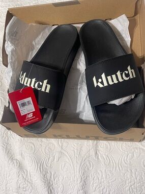New Balance Black Unisex Klutch Logo Slide Sandals